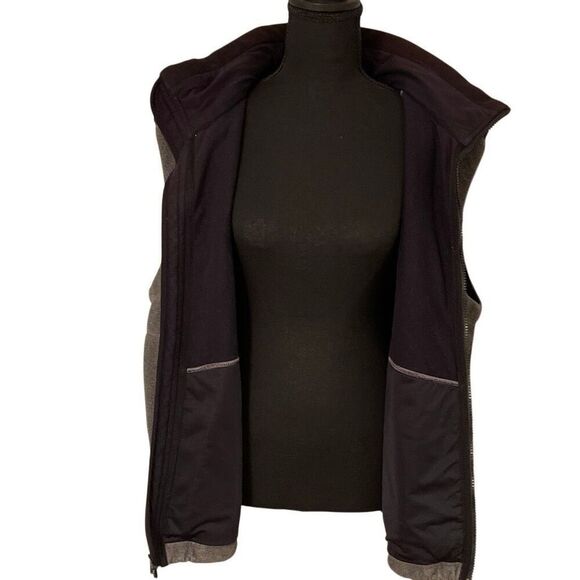 Cabela’s Men’s Windshear Thinsulate Vest - Picture 7 of 10